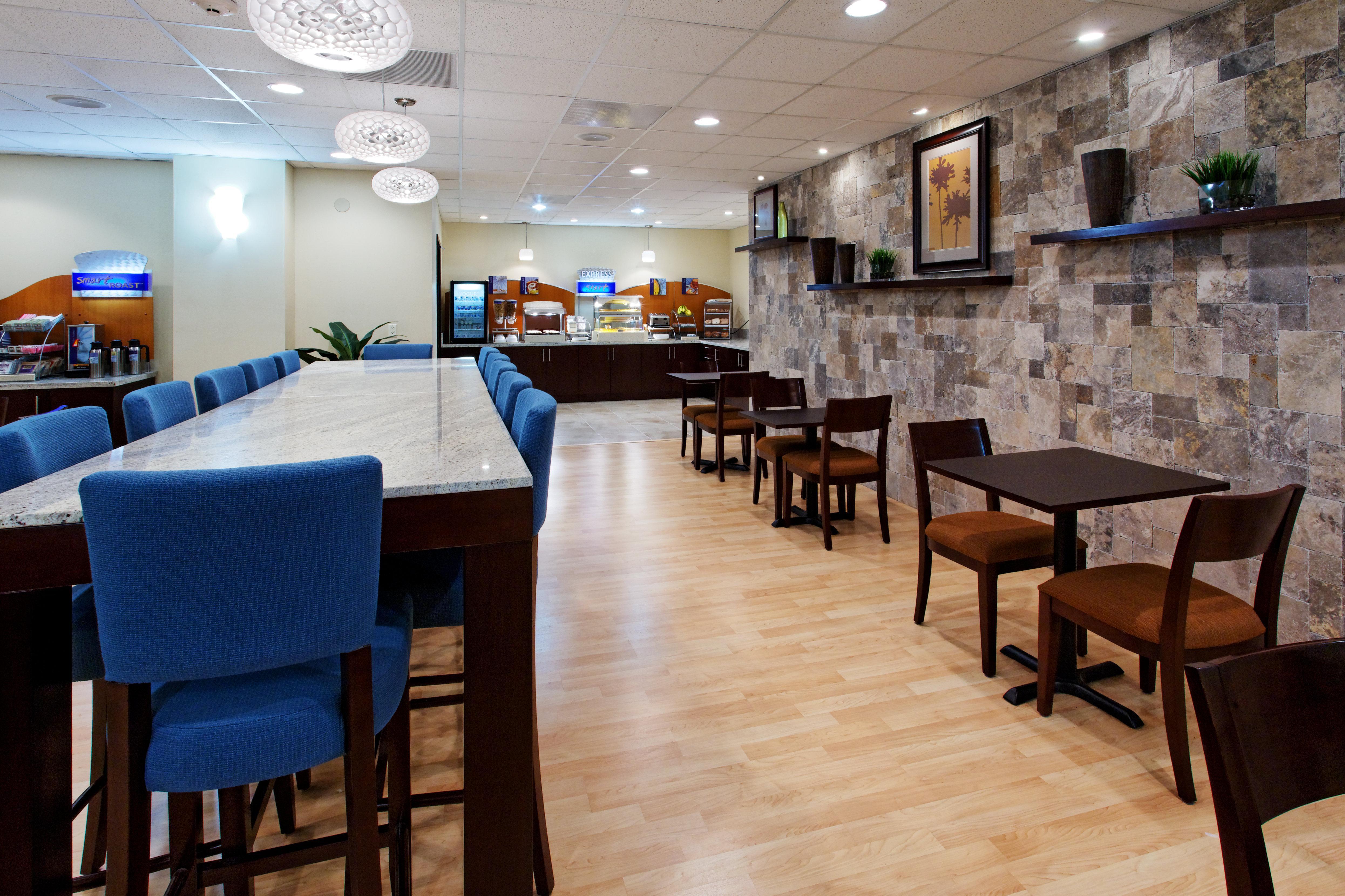 Holiday Inn Express Benicia By Ihg Esterno foto