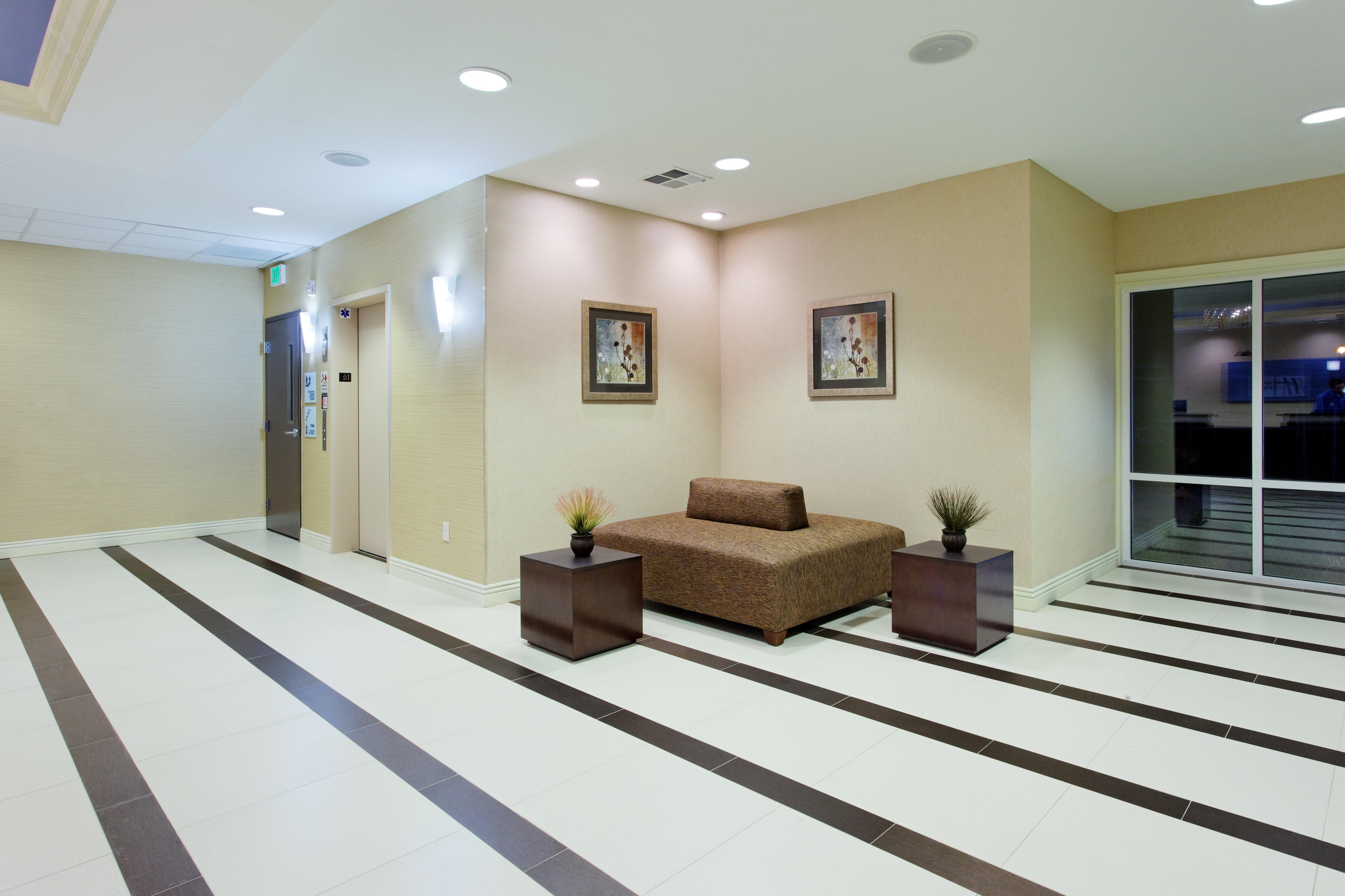 Holiday Inn Express Benicia By Ihg Esterno foto