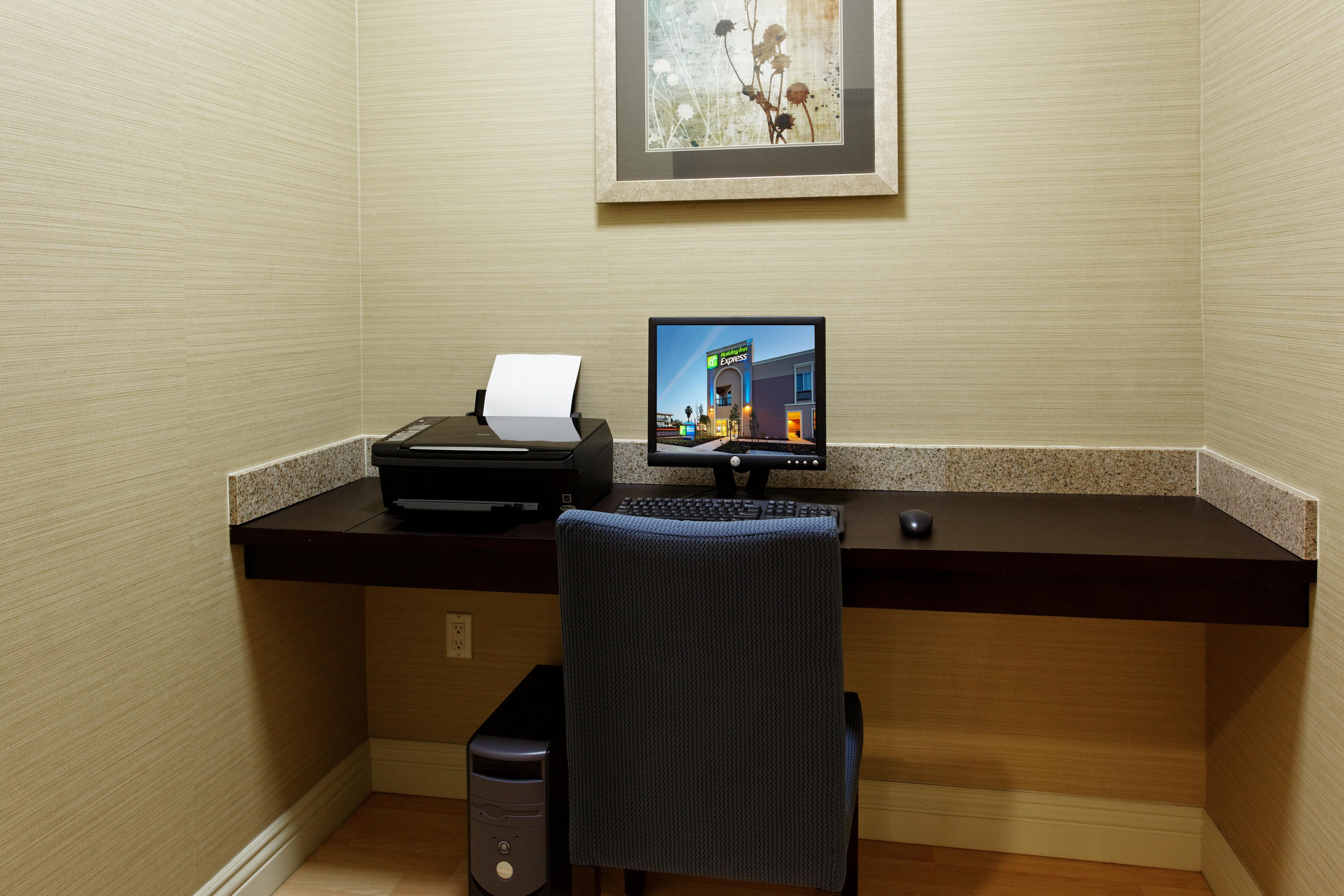 Holiday Inn Express Benicia By Ihg Esterno foto